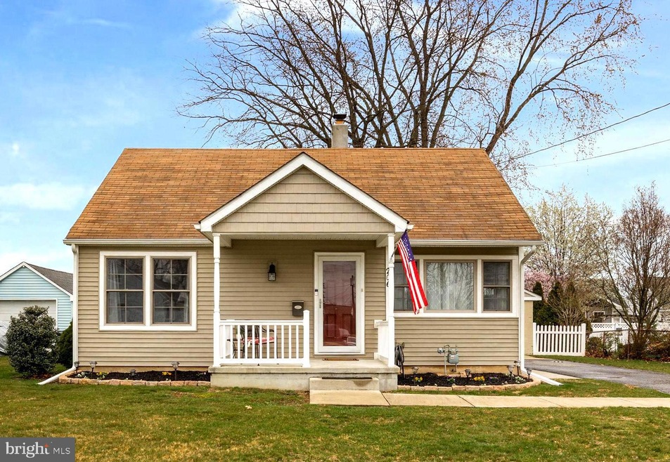 206 Patricia Ln, Runnemede, NJ 08078 - photo 1