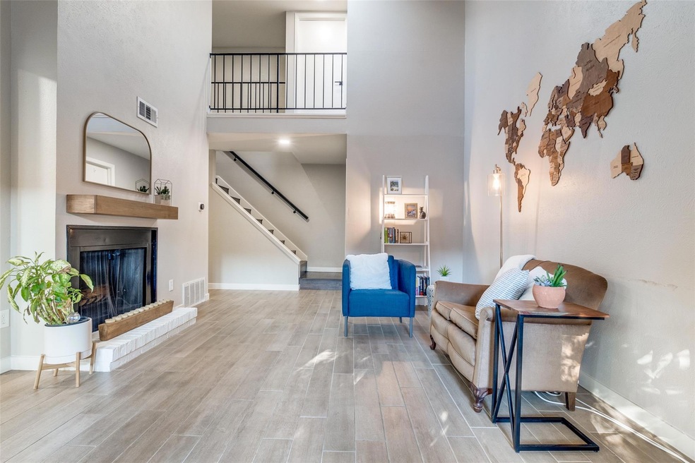 7498 E Northwest Hwy unit 147, Dallas, TX 75231 - photo 1