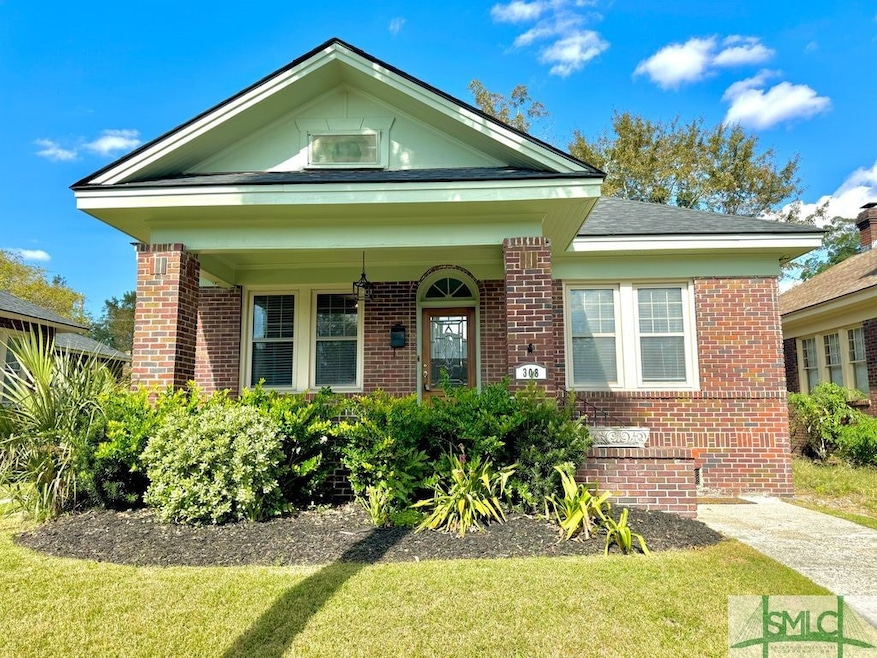 308 E 54th St, Savannah, GA 31405 - photo 1