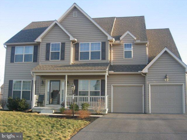 220 Fallowfield Dr, Leola, PA 17540 - photo 1