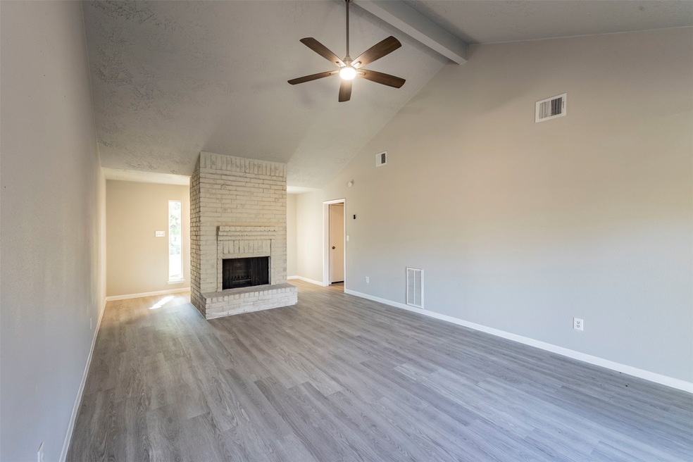 6714 Northleaf Dr, Houston, TX 77086 - photo 1