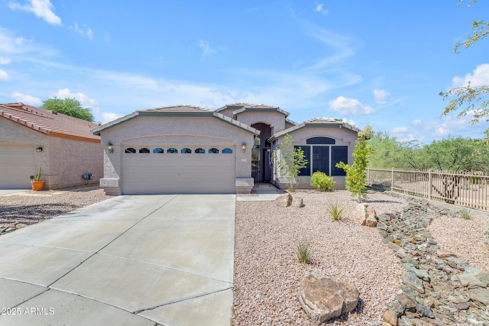 4301 E Abraham Ln