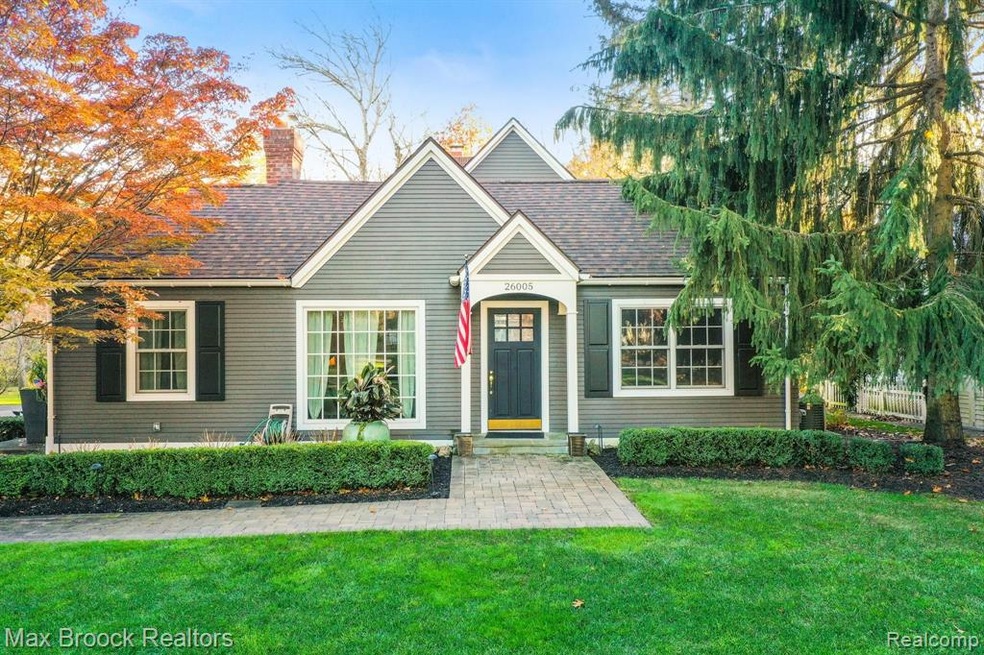 26005 Carol Ave, Franklin, MI 48025 - photo 1