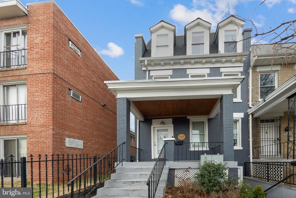 521 Columbia Rd NW unit 1, Washington, DC 20001 - photo 1