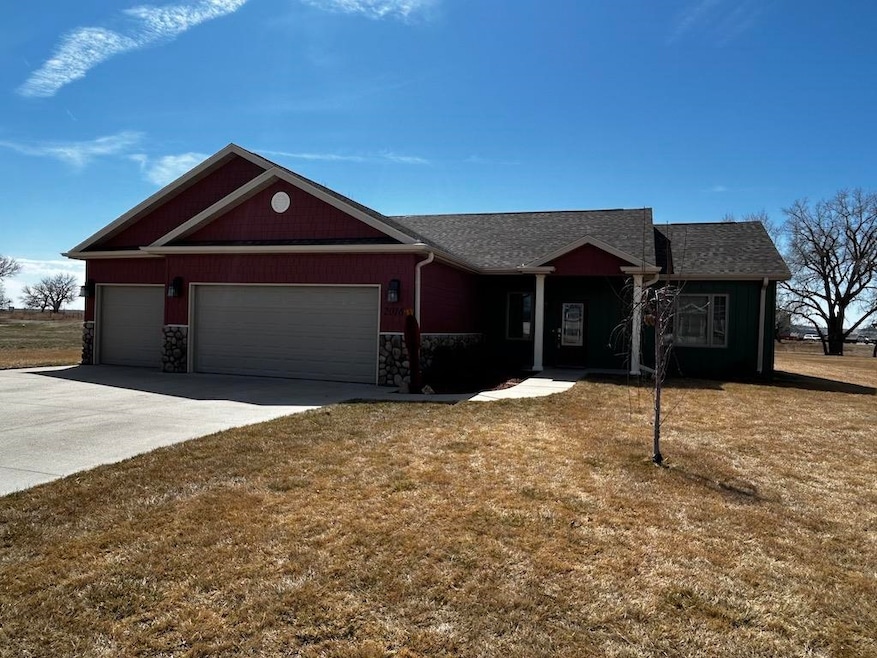 Sold $305,000