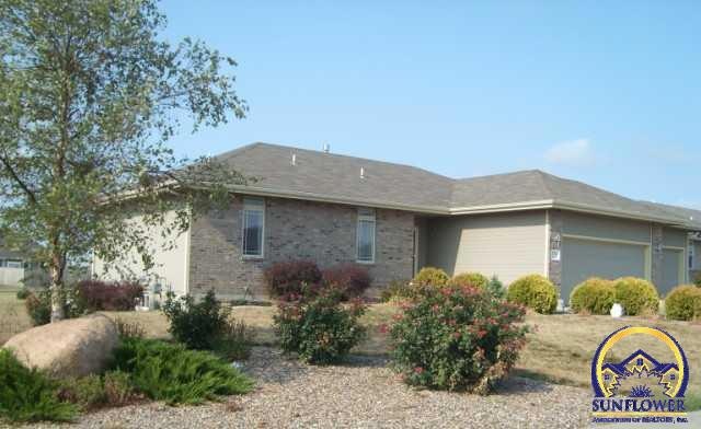 3334 SW 45th Ct, Topeka, KS 66610 - photo 1