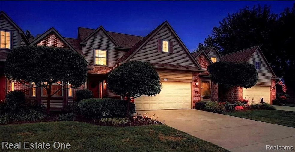 2511 Kerria Dr unit 42, Howell, MI 48855 - photo 1