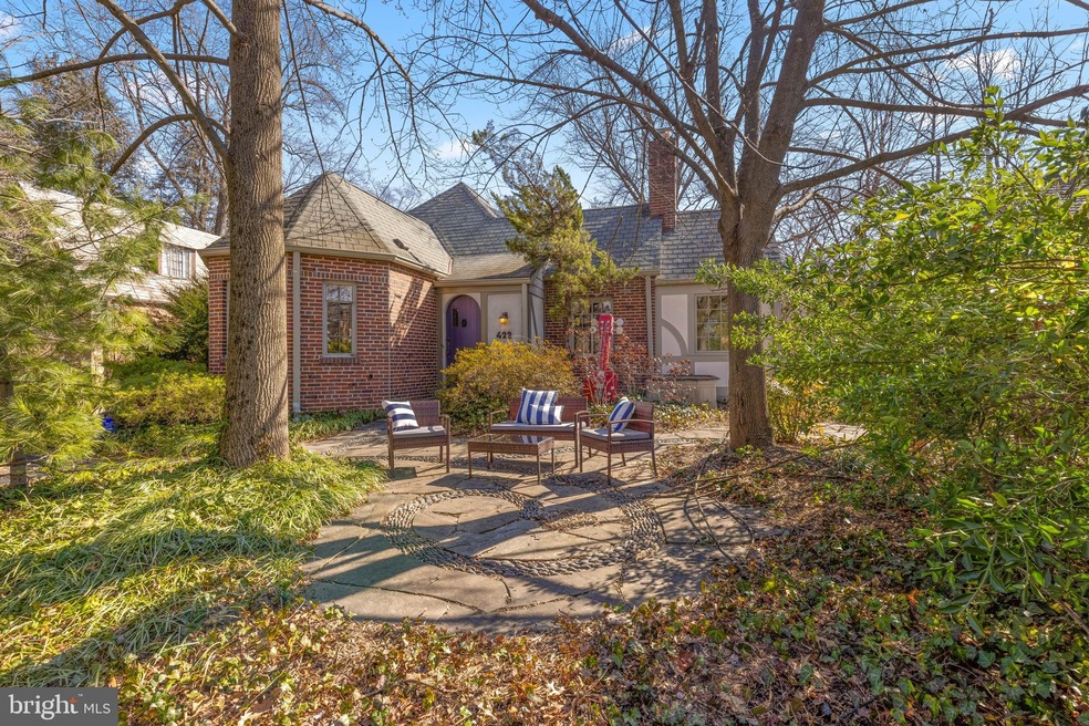 422 Pershing Dr, Silver Spring, MD 20910 - photo 1