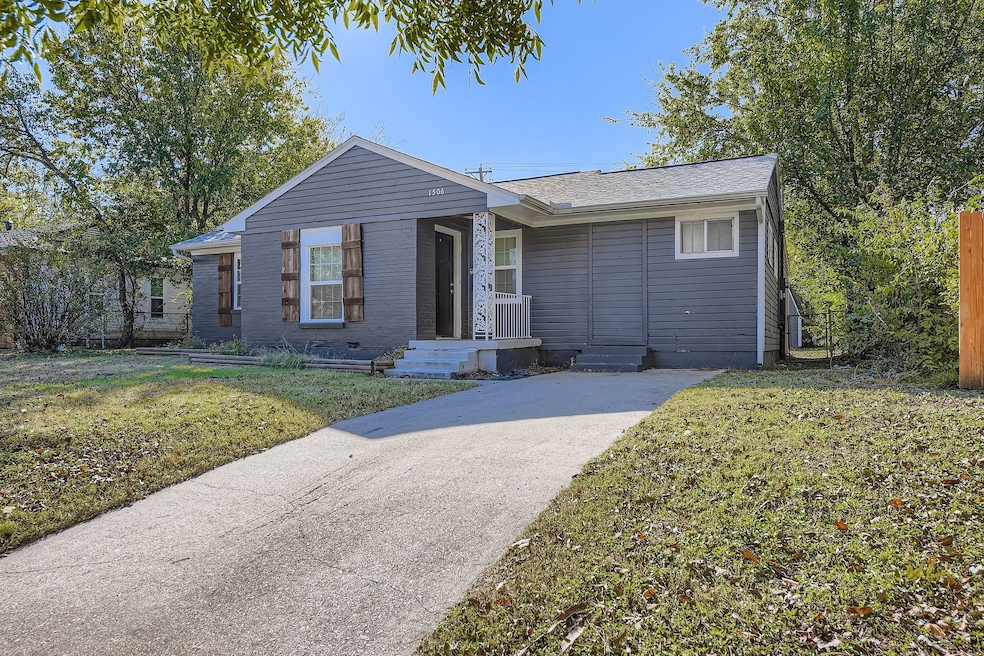 View of front of house with a front lawn