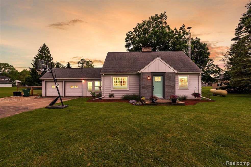 01_10018_Lehring_RdWindowStillRealEstatePhotograph