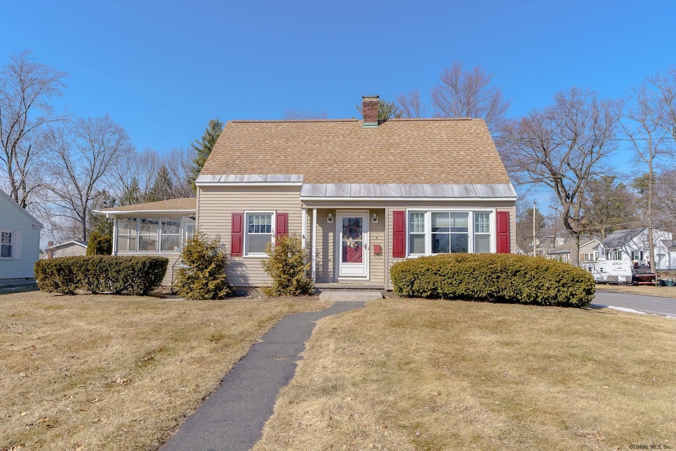 4 Williams Park Rd, Albany, NY 12211 - photo 1