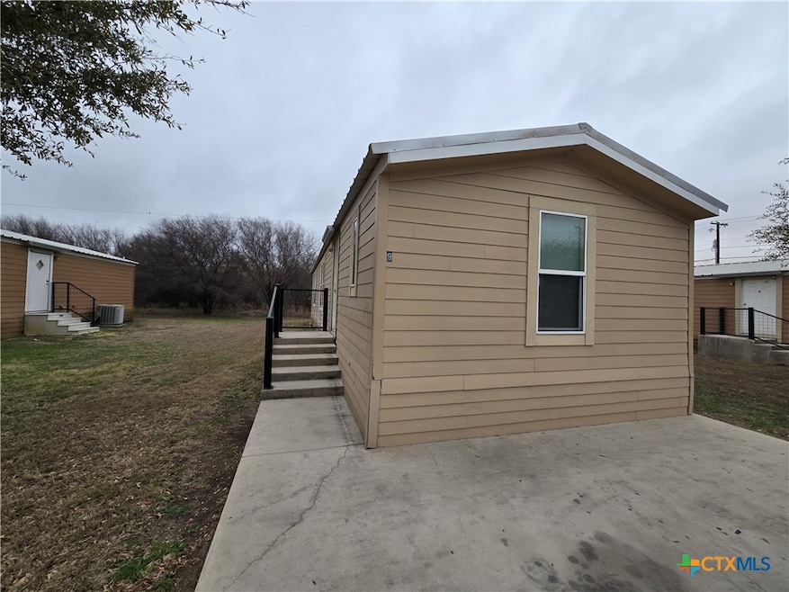 1911 Wald Rd unit 9, New Braunfels, TX 78132 - photo 1