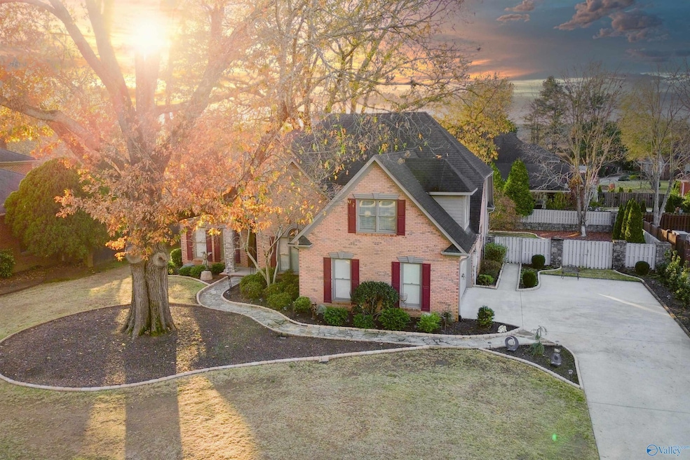 4308 Emerald Ln SE, Decatur, AL 35603 - photo 1