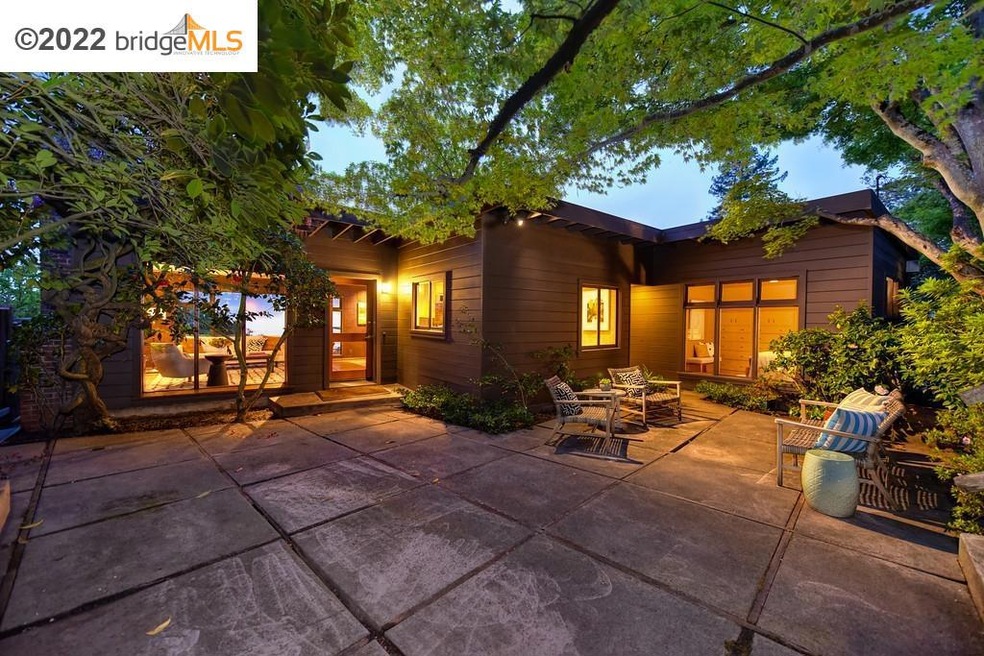 1002 Grizzly Peak Blvd, Berkeley, CA 94708 - photo 1