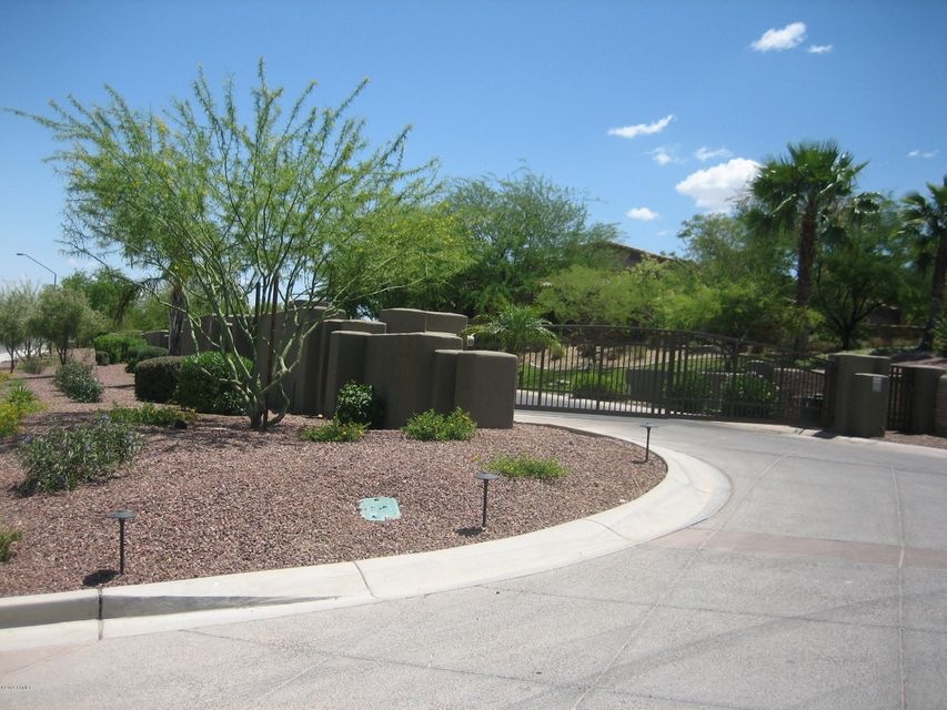 SANTAN LAKESIDE ESTATES GATED ENTRY