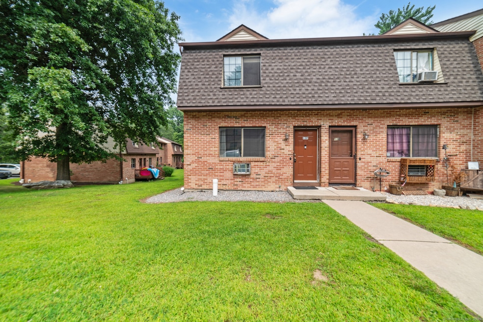 143 Pine Hill Rd unit 13F, Thomaston, CT 06787 - photo 1