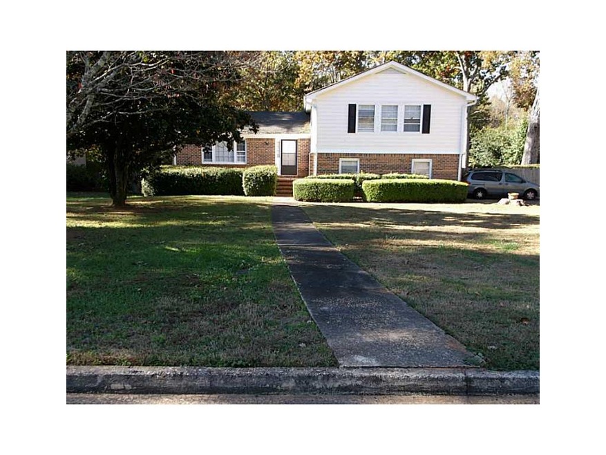 137 Bonnie Ln NW, Lilburn, GA 30047 - photo 1