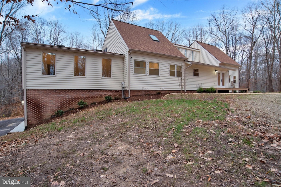 472 Avon Ct, Friendship, MD 20758 - photo 1