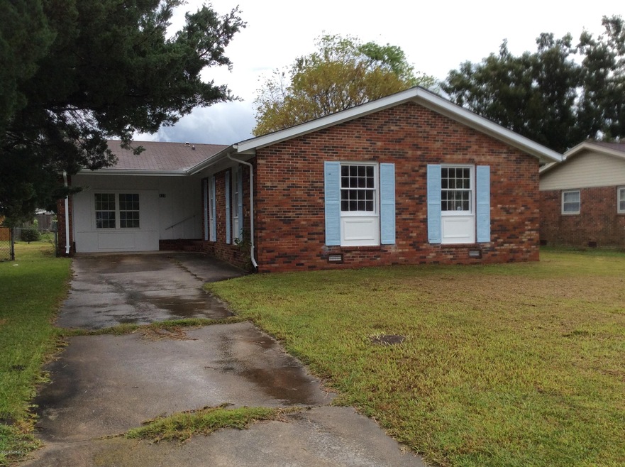 820 Williams St, Jacksonville, NC 28540 - photo 1