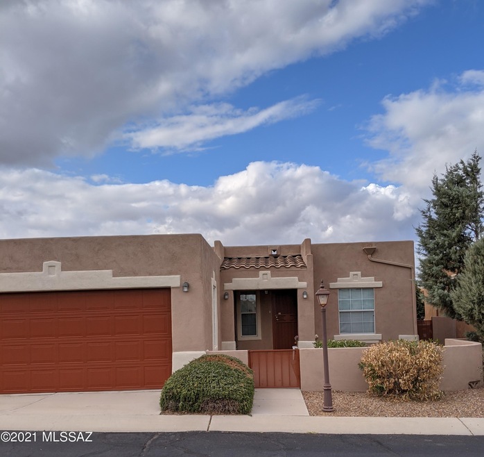 1260 W Calle de Sotelo, Sahuarita, AZ 85629