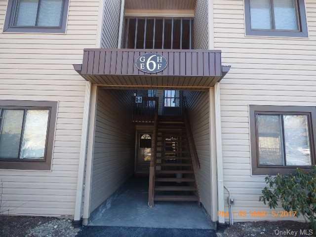 6 Knightsbridge unit E, Poughkeepsie, NY 12603 - photo 1