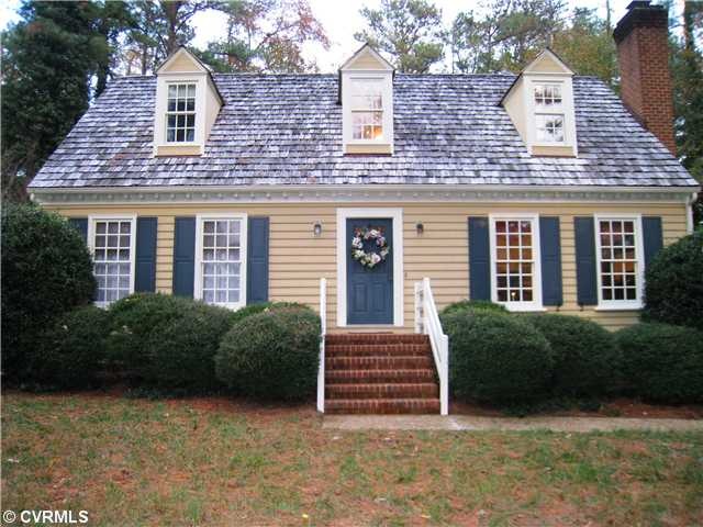 Exterior Front - Beautiful Colonial Style Cape