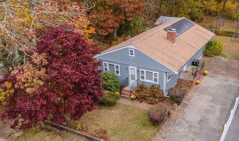 165 Arnold St, South Dartmouth, MA 02748 - photo 1