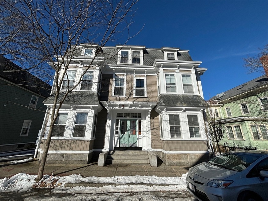 25 Andrew St unit 3, Salem, MA 01970 - photo 1