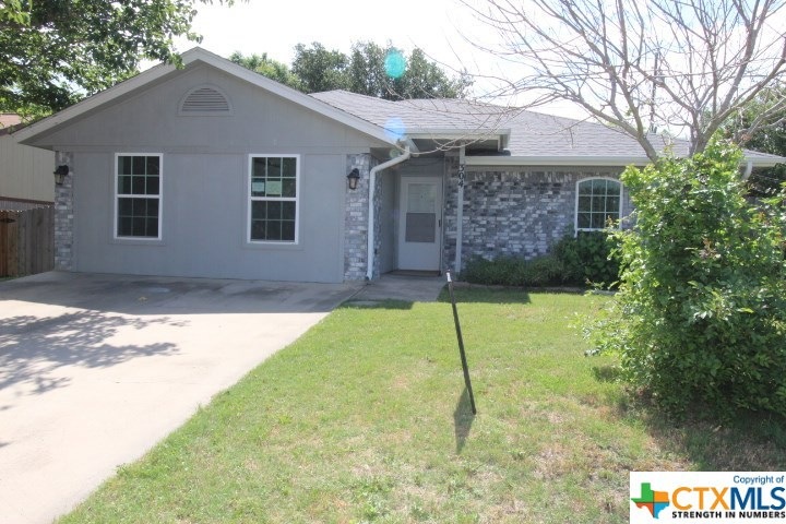 304 Wagontrain Cir, Copperas Cove, TX 76522 - photo 1