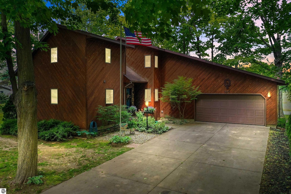Pending $389,900