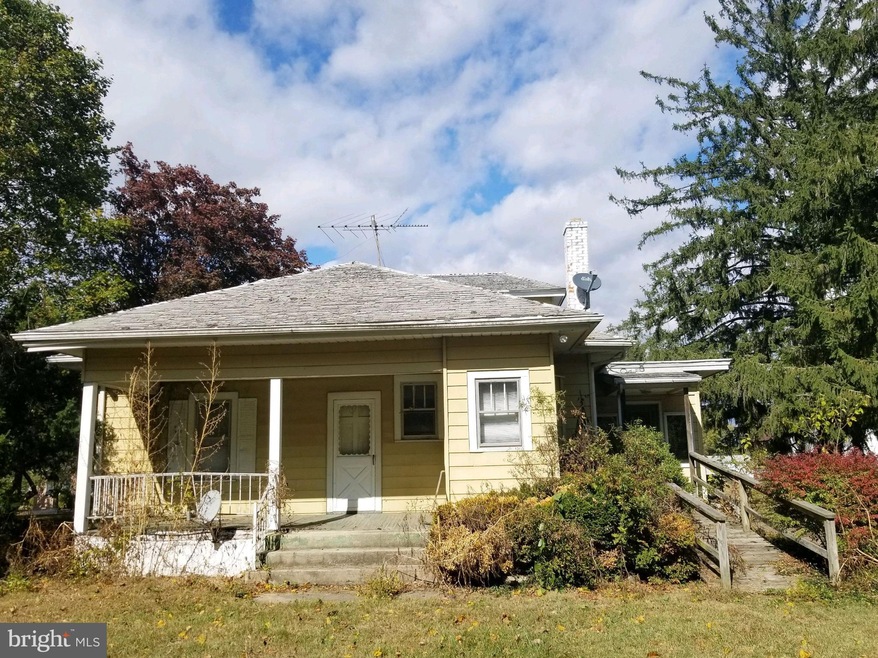 218 E Main St, Cecilton, MD 21913 - photo 1