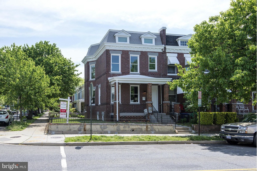 1021 8th St NE, Washington, DC 20002 - photo 1