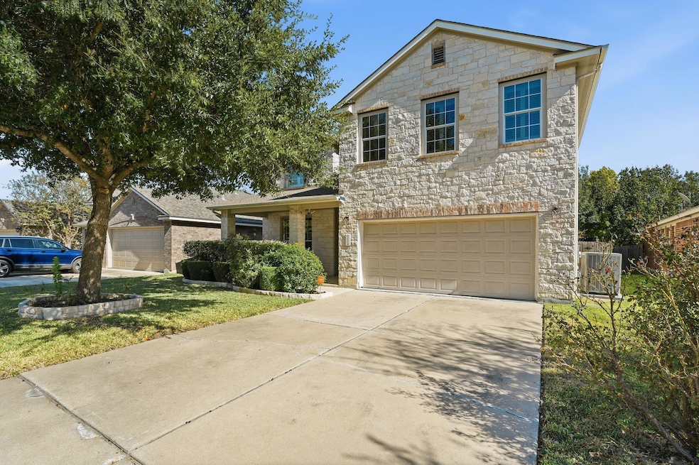 20608 Farm Pond Ln, Pflugerville, TX 78660 - photo 1