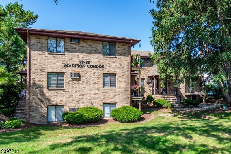 79 Getty Ave unit 4B, Clifton, NJ 07011 - photo 1