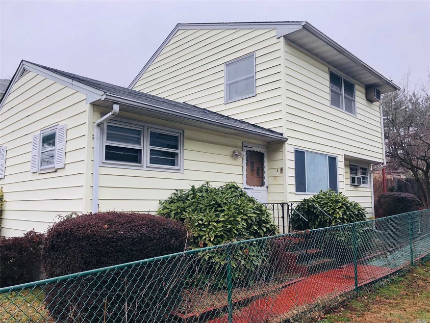 8 Leonard Place, Sea Cliff, NY 11579 - photo 1