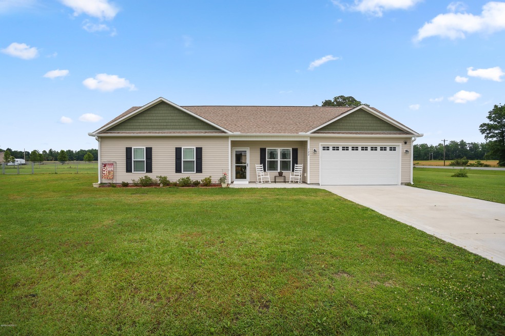 122 Watering Pond Dr 24May2020_SB_05006