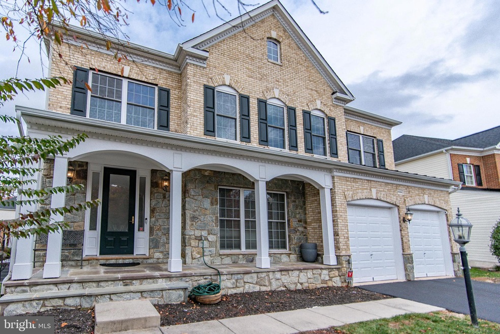 25666 S Village Dr, Chantilly, VA 20152 - photo 1