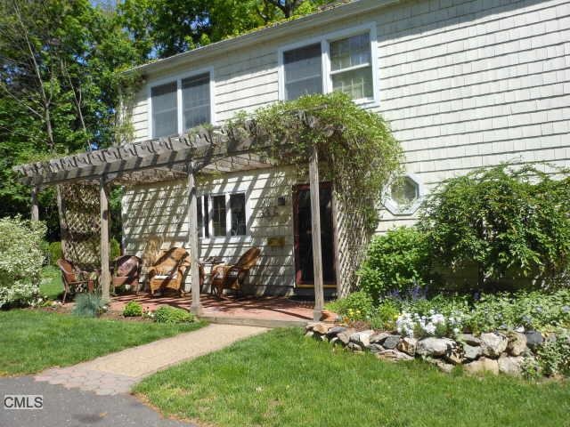 33 Millport Ave unit B, New Canaan, CT 06840 - photo 1