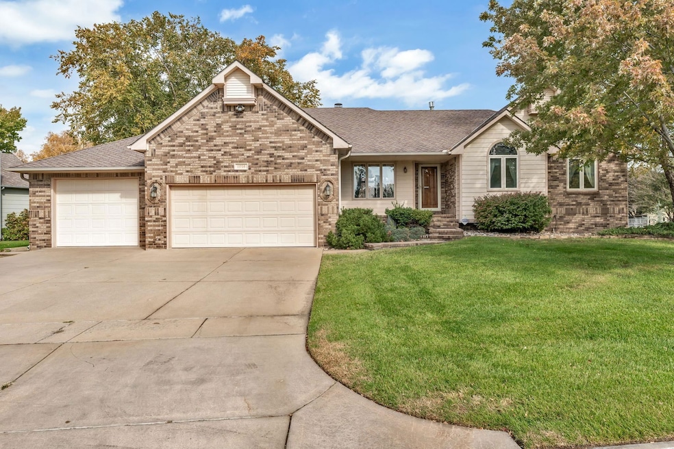 11736 W Alderny
