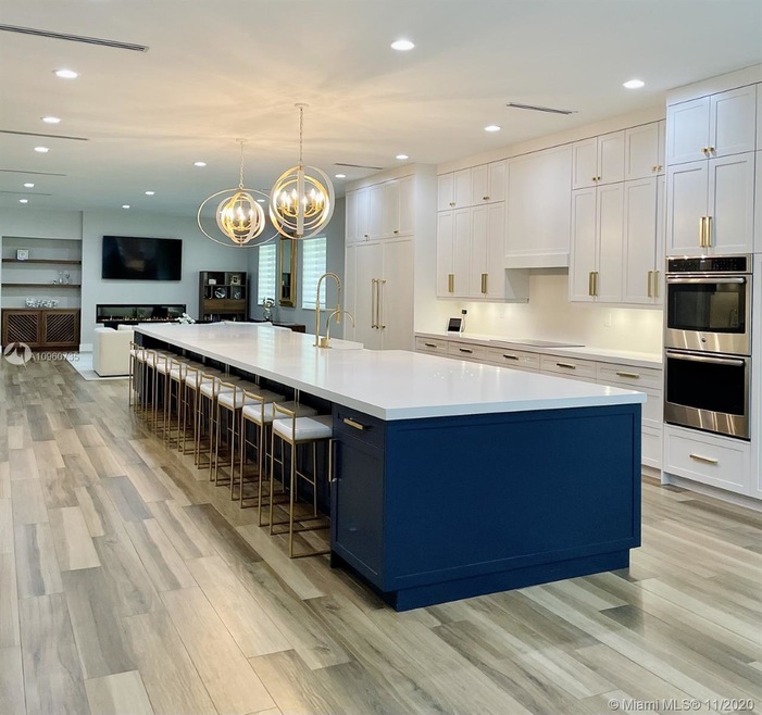 25 Foot Kitchen Island