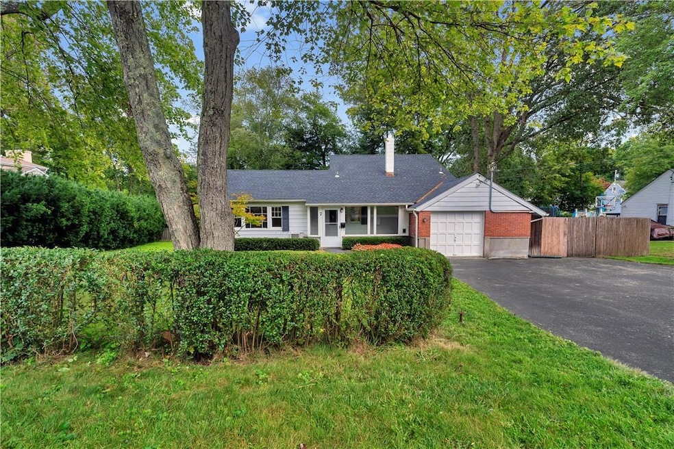 7 Clinton Ave, Cortlandt Manor, NY 10567 - photo 1