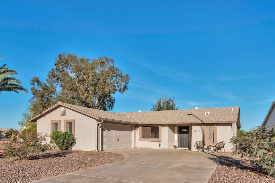Long Driveway with Side Car Garage