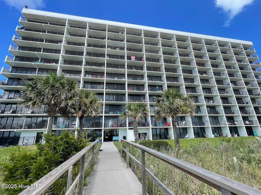 Atlantic-Towers-Carolina-Beach-Oceanfron