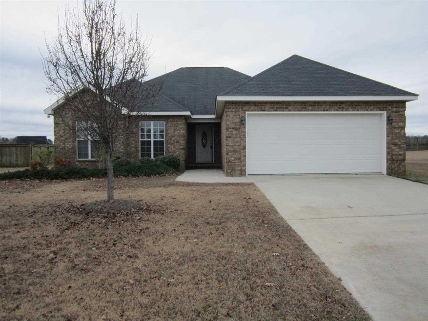 142 Amber Dr, Byron, GA 31008 - photo 1