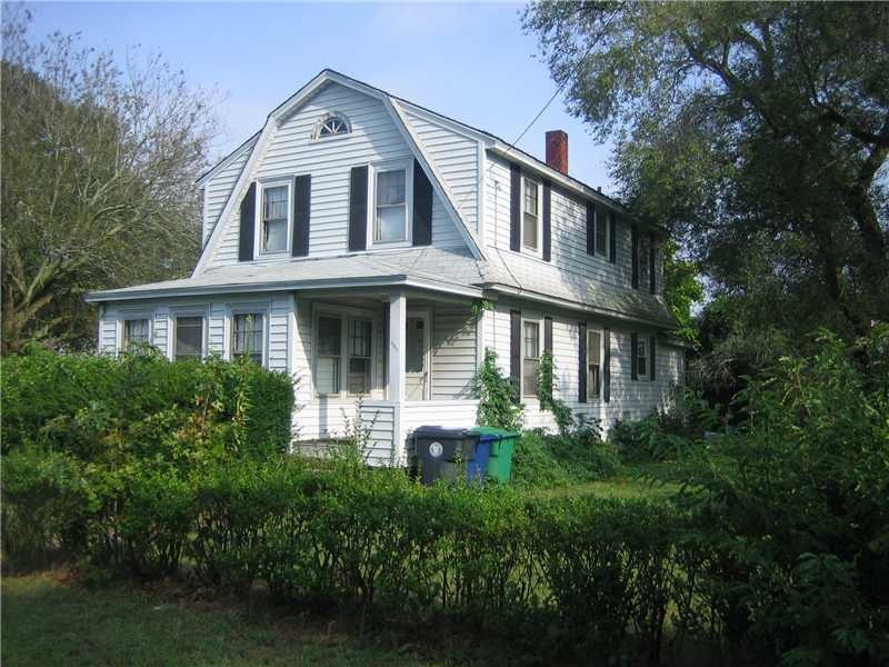 151 Coburn St, Warwick, RI 02889 - photo 1