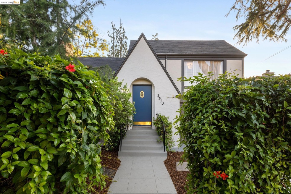 2510 Sacramento St, Berkeley, CA 94702 - photo 1