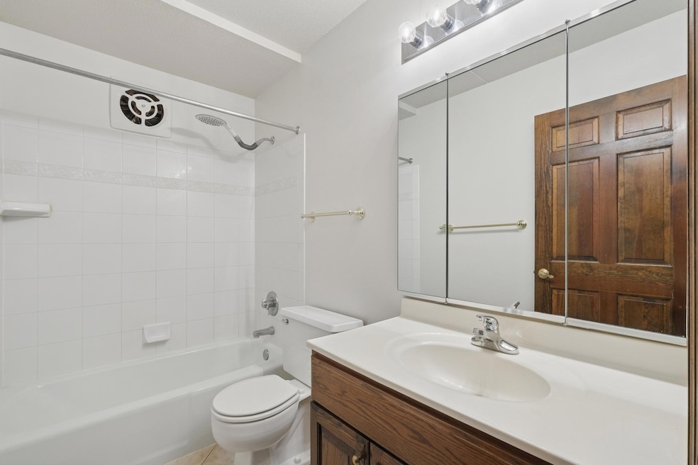 6730 Vernon Ave S unit 201, Edina, MN 55436 - photo 1