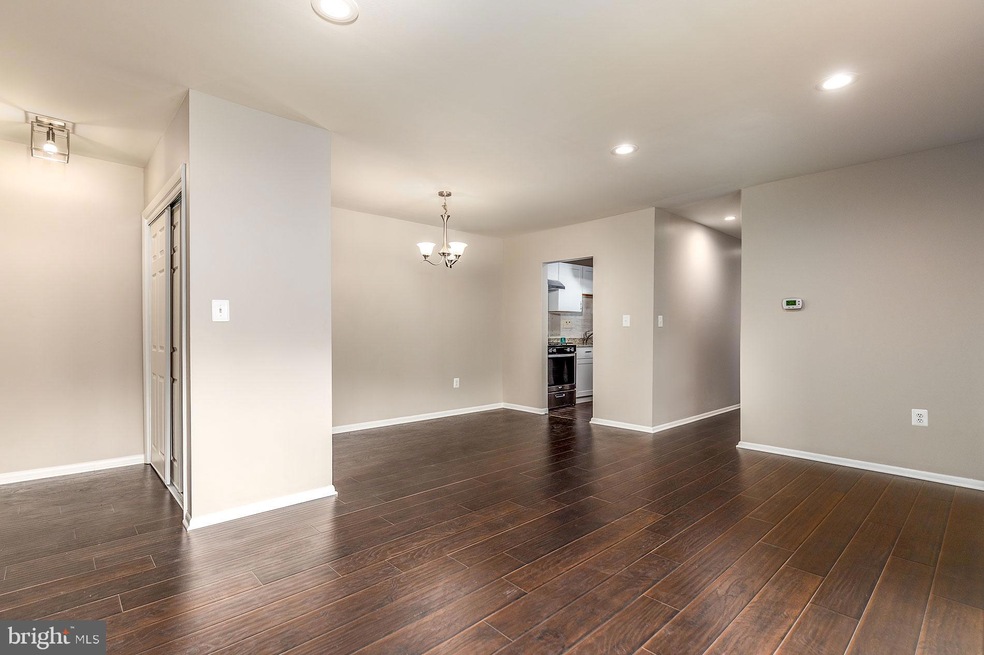 10723 West Dr unit 202, Fairfax, VA 22030 - photo 1