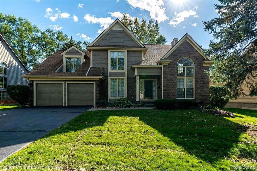 ElizabethLn_2755_Front 1.jpg
