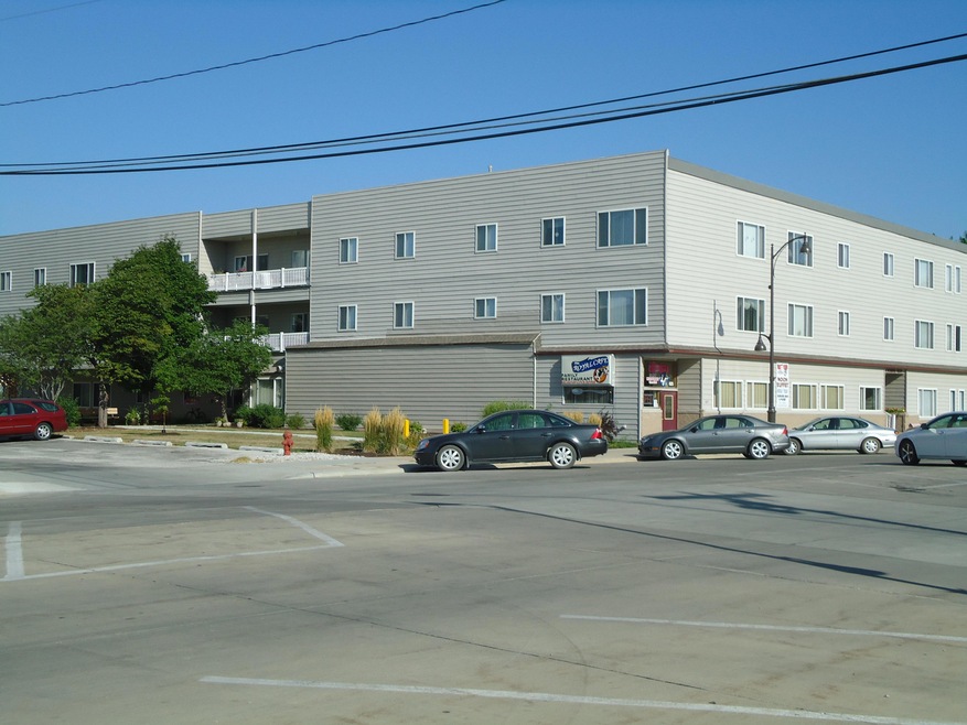 522 Story St
